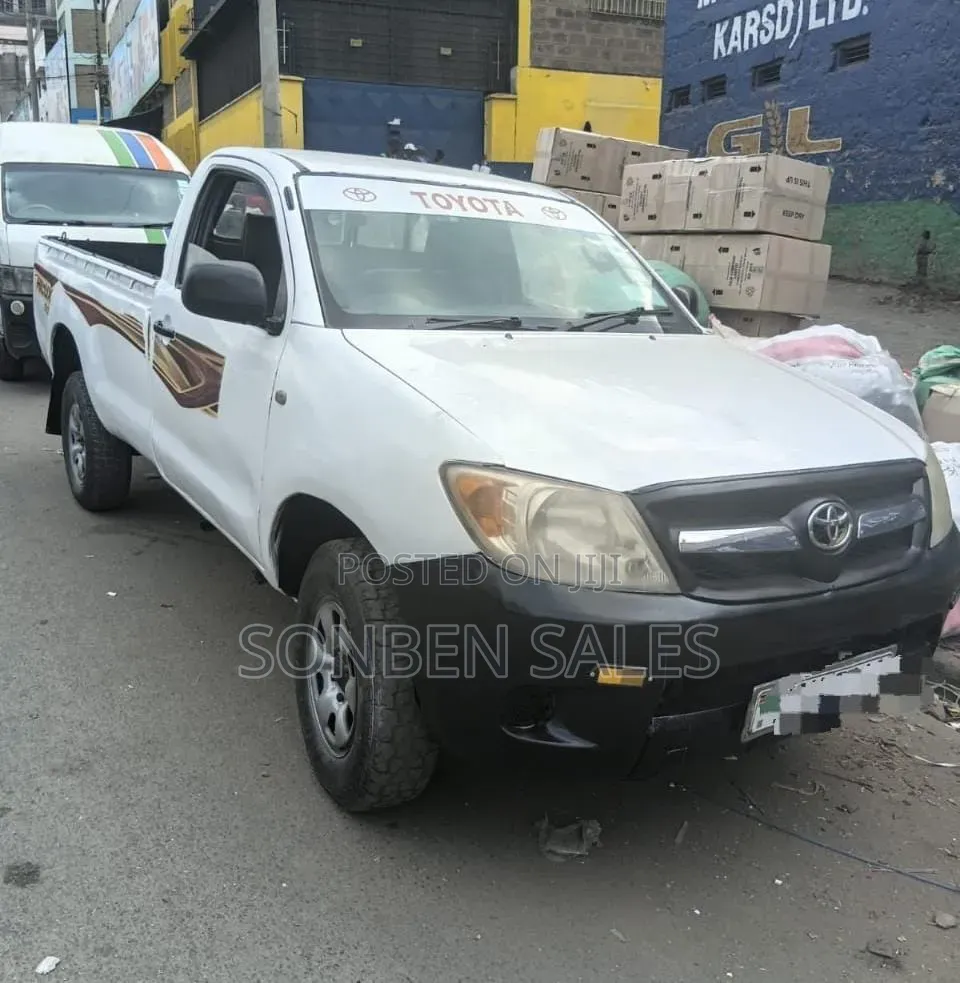 Toyota Hilux 2.5 Cab 2005 White