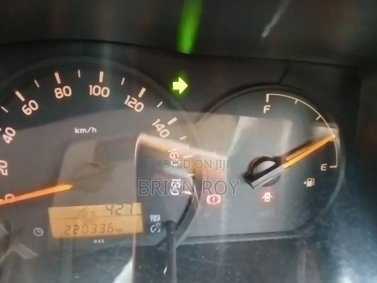 Toyota HiAce 2016 Silver