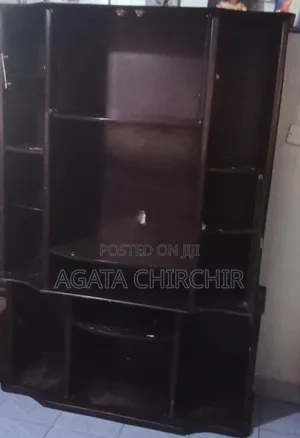 Second Hand Wall Unit