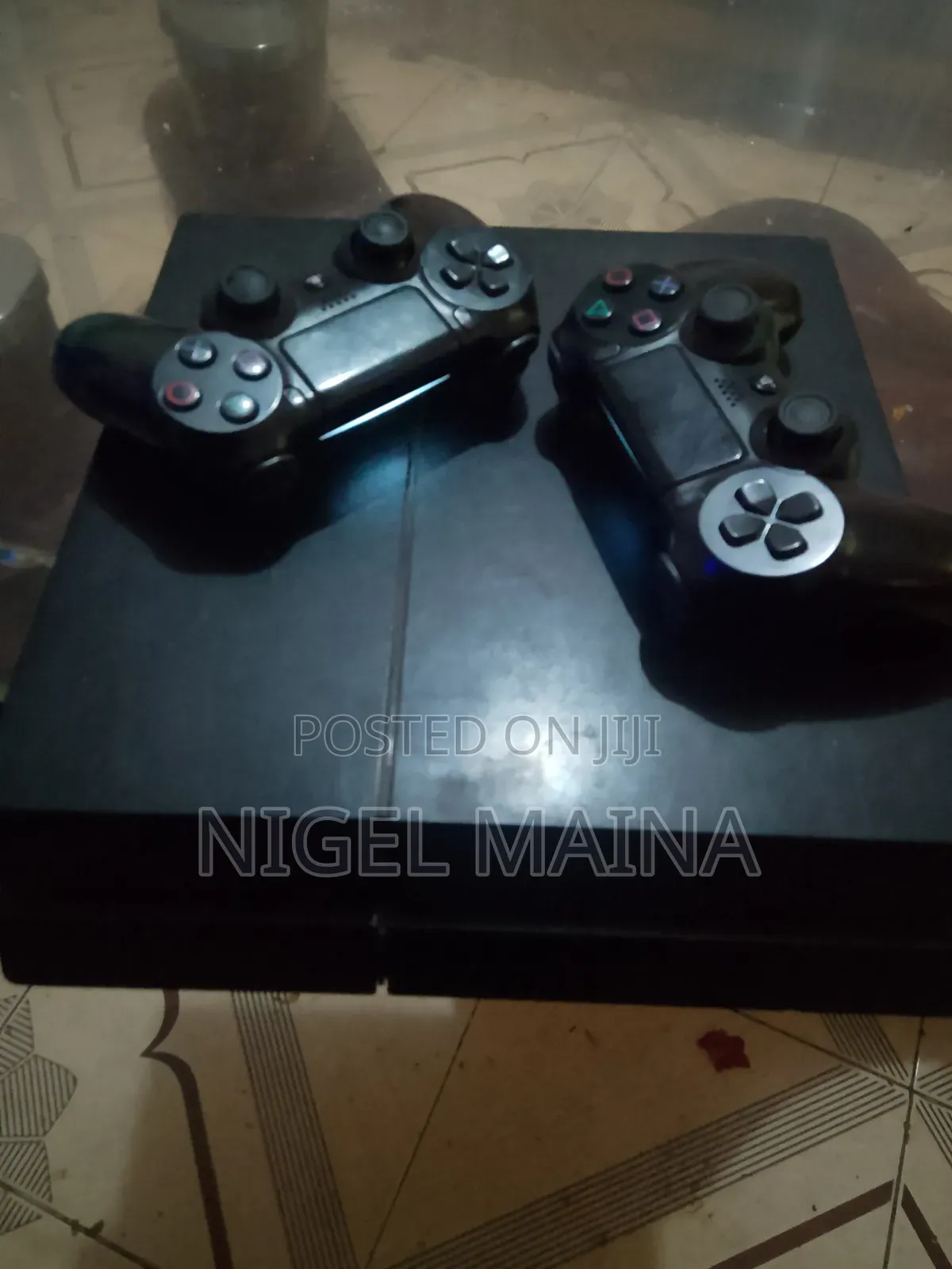 Play Station 4