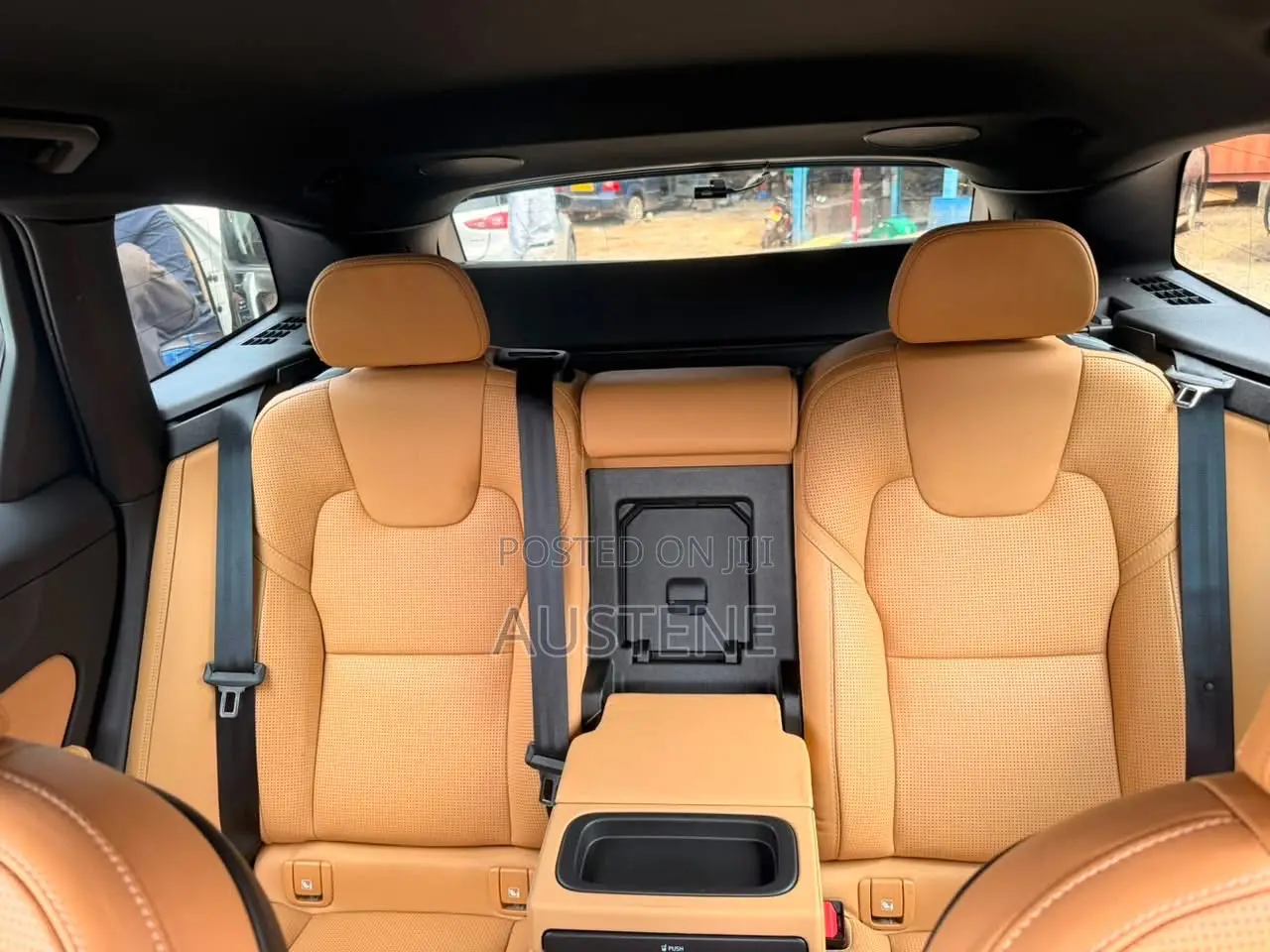Volvo XC60 2019 Brown