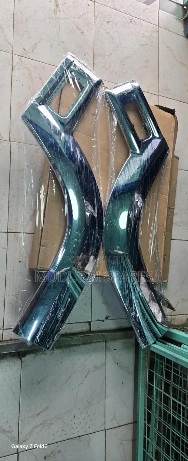 Isuzu Frr90 and Fvz34 Chrome Door Fenders Set