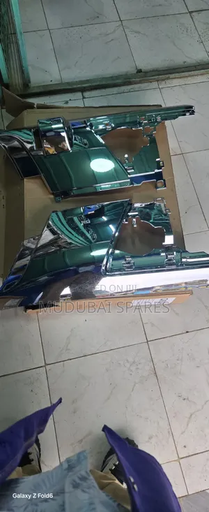 Isuzu Frr90,ftr90 and Fvz34 Chrome Corner Panel Set