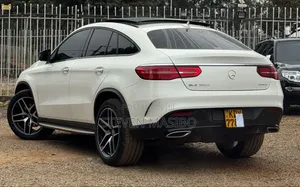Mercedes-Benz GLE-Class 2019 White