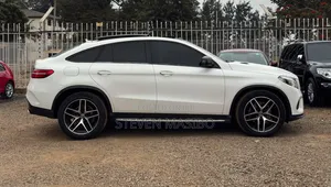 Mercedes-Benz GLE-Class 2019 White