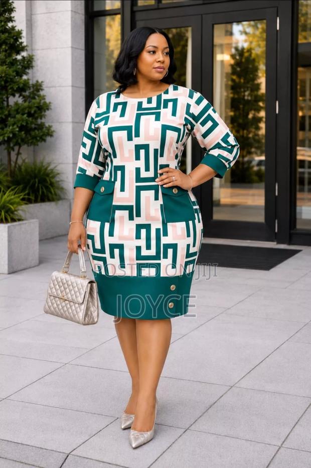 Straight Dress With Pockets Design - thumbnail 2