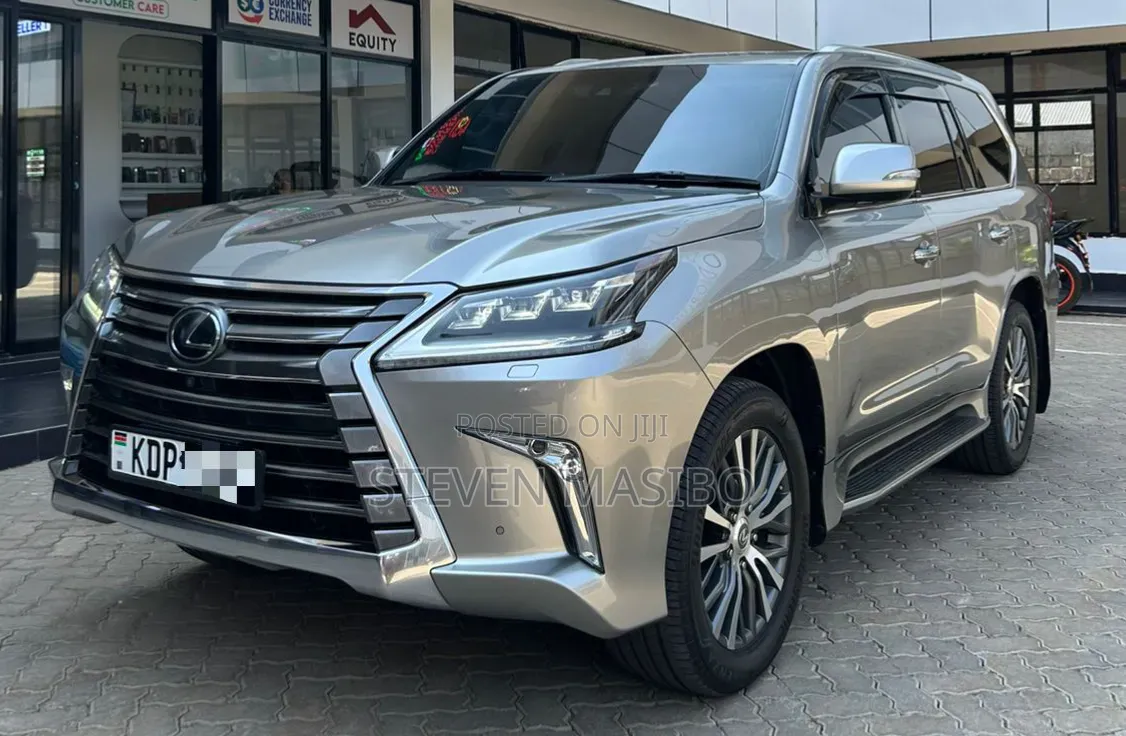 Lexus LX 570 AWD 2016 Silver