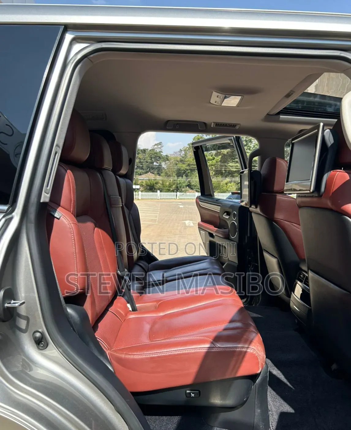 Lexus LX 570 AWD 2016 Silver