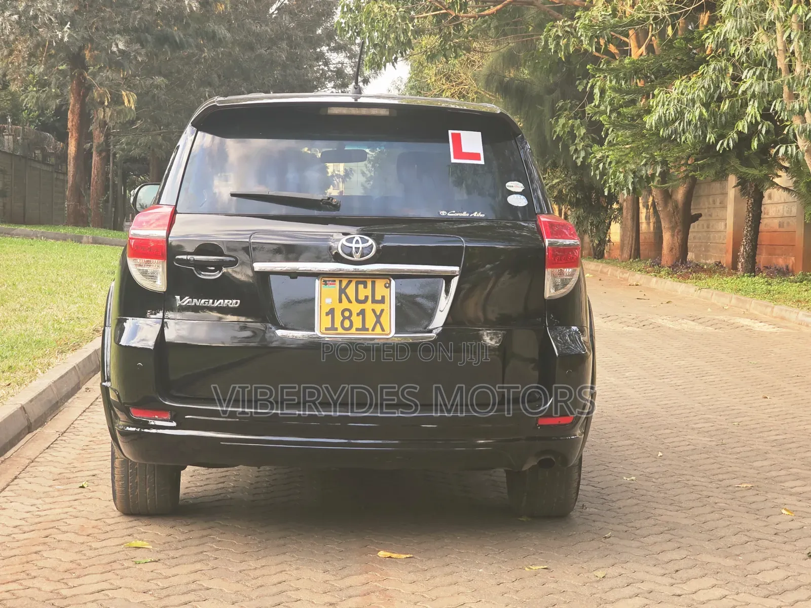 Toyota Vanguard 2010 Black