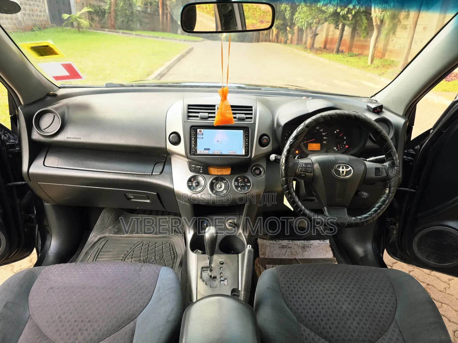 Toyota Vanguard 2010 Black