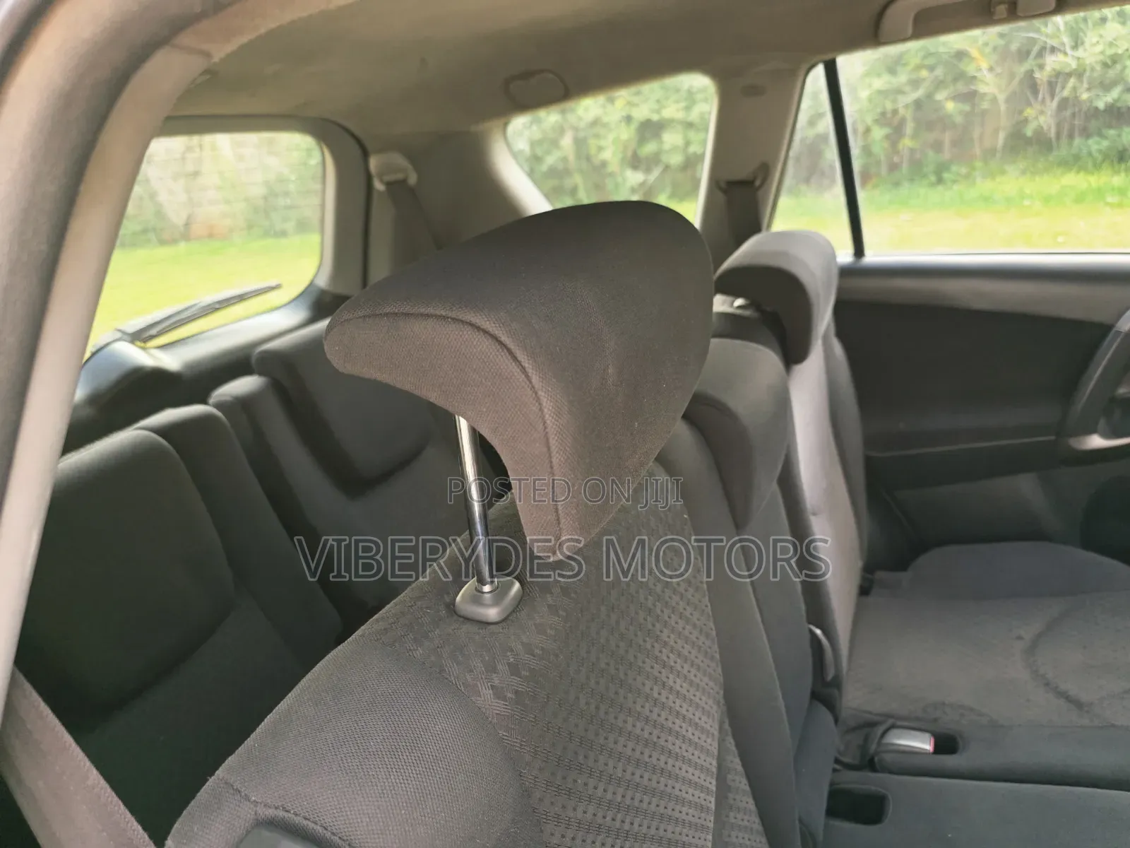 Toyota Vanguard 2010 Black