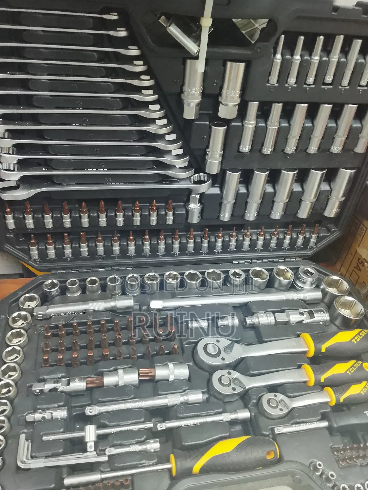 All-in-One Tool Kit Includes a Wide Range of Sockets, Ratchets 