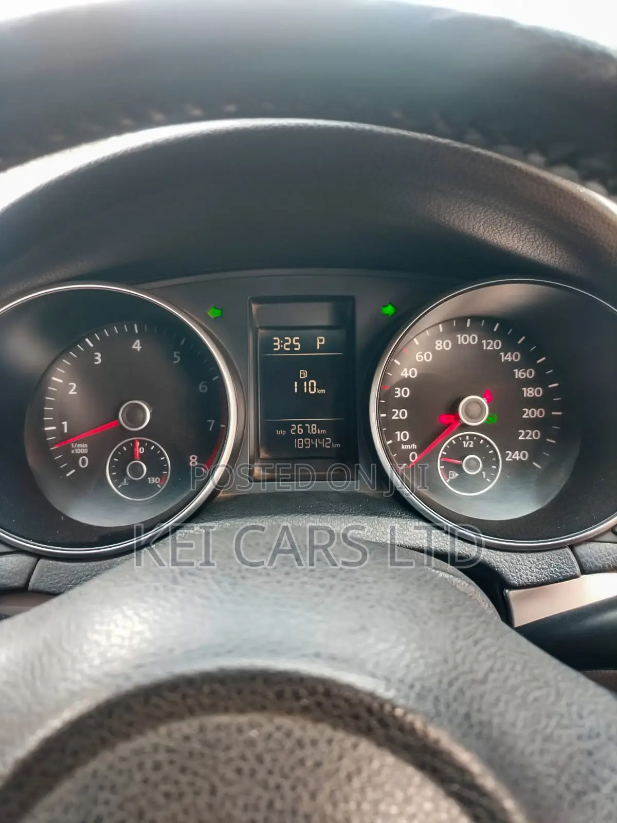 Volkswagen Golf Variant 2011 Red