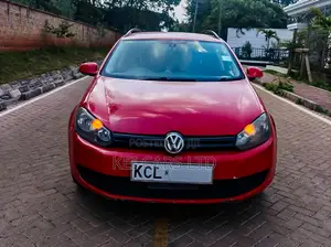 Volkswagen Golf Variant 2011 Red