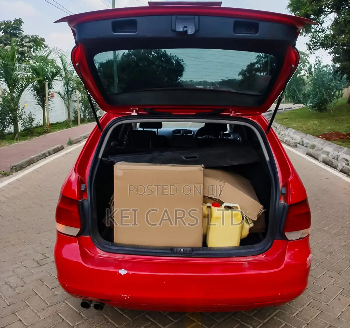Volkswagen Golf Variant 2011 Red