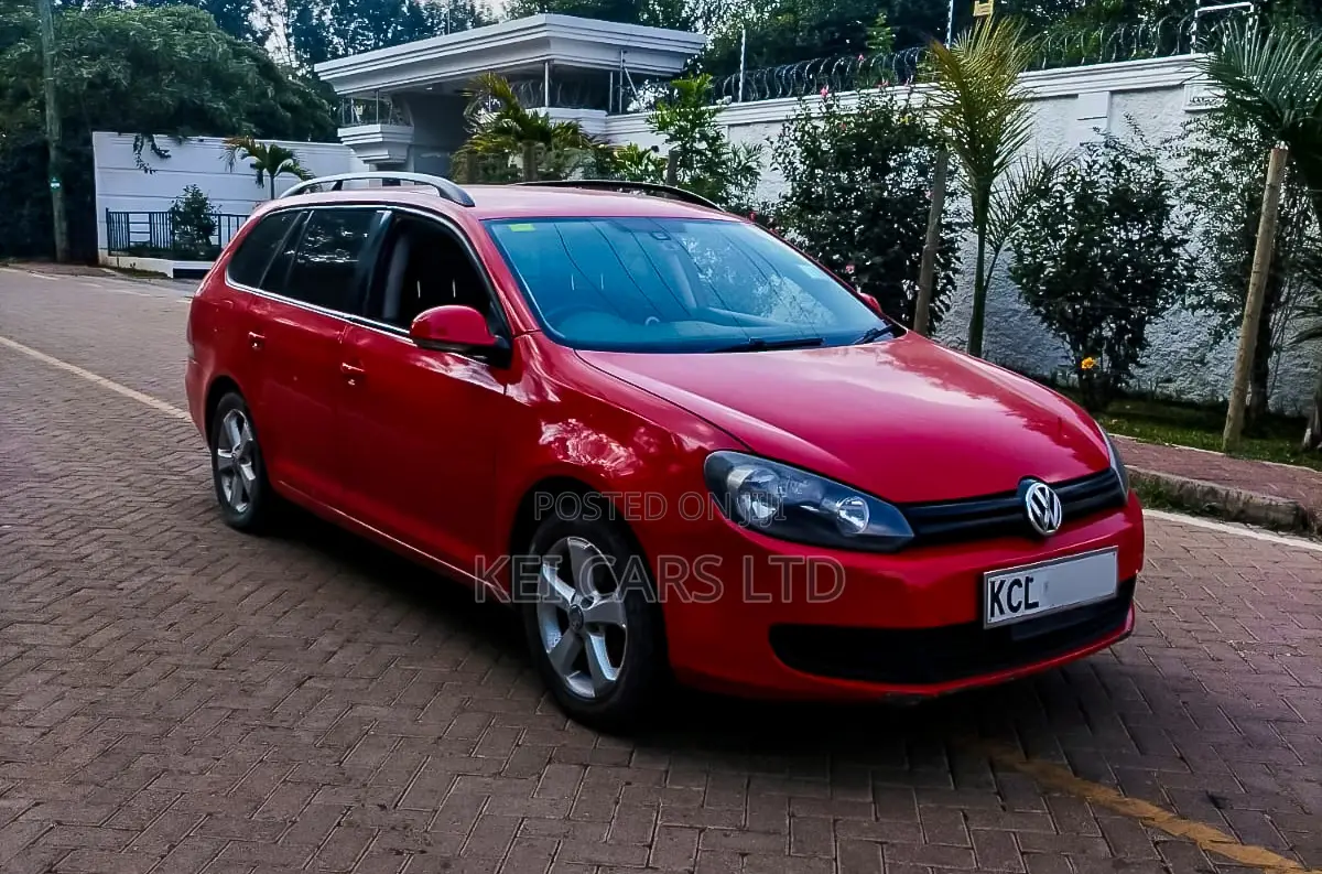Volkswagen Golf Variant 2011 Red