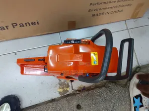 Petrol-Powered Chainsaw/ Husqvarna272 originalHusqvarna