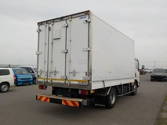 Isuzu Elf Box Body
