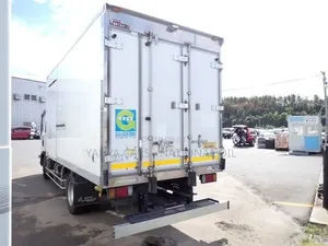 Isuzu Elf Refrigerated 2019 White