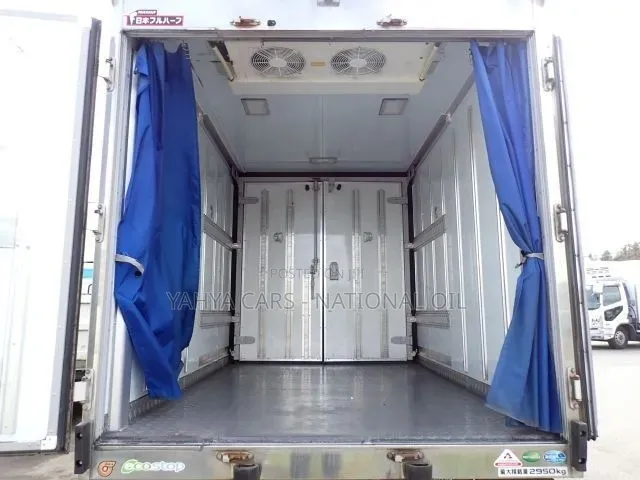 Isuzu Elf Refrigerated 2019 White