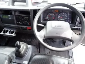 Isuzu Elf Refrigerated 2019 White