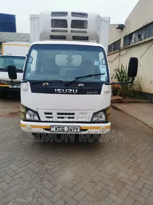 Isuzu NKR 2016