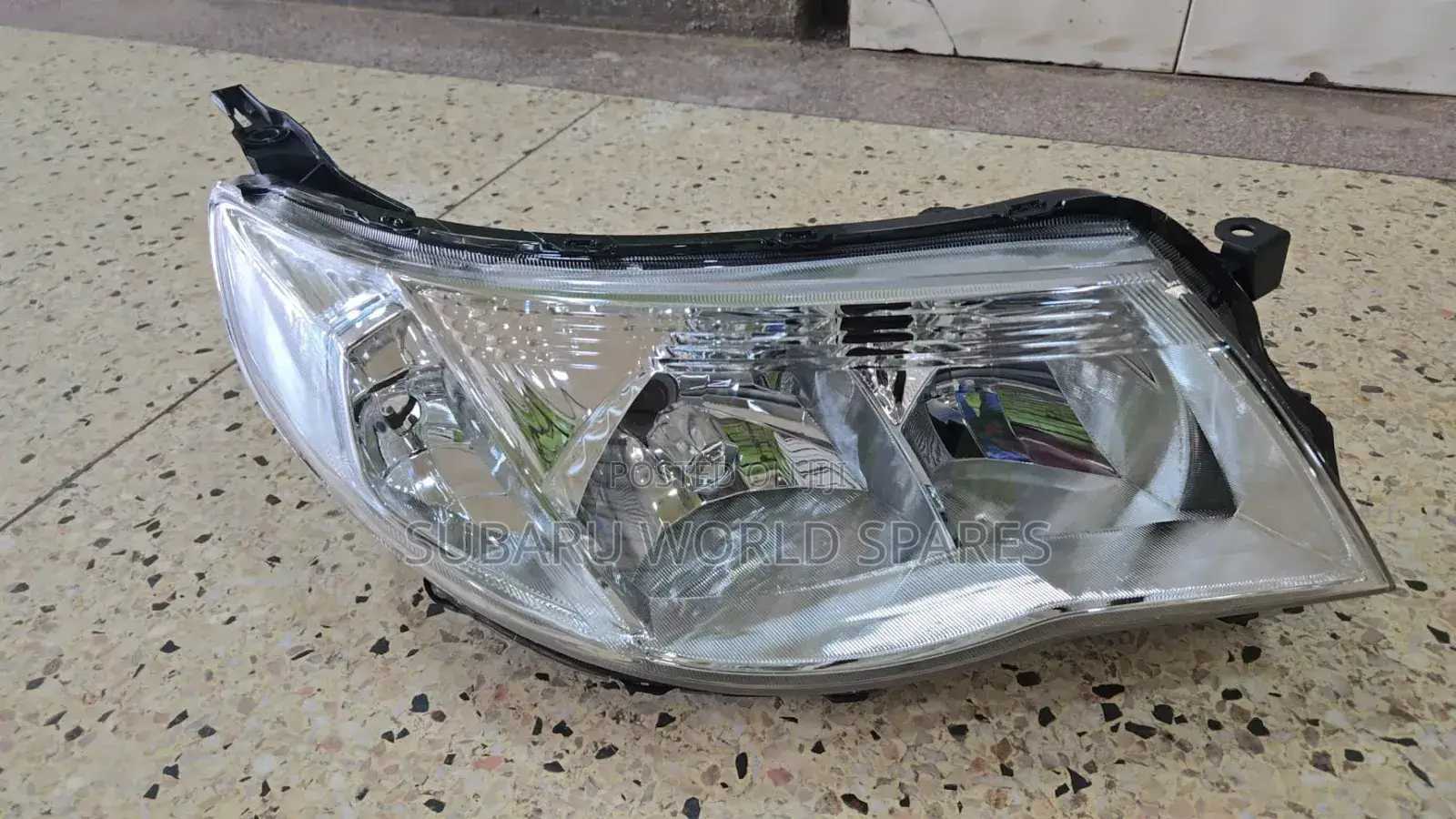Subaru Sh5 Headlight