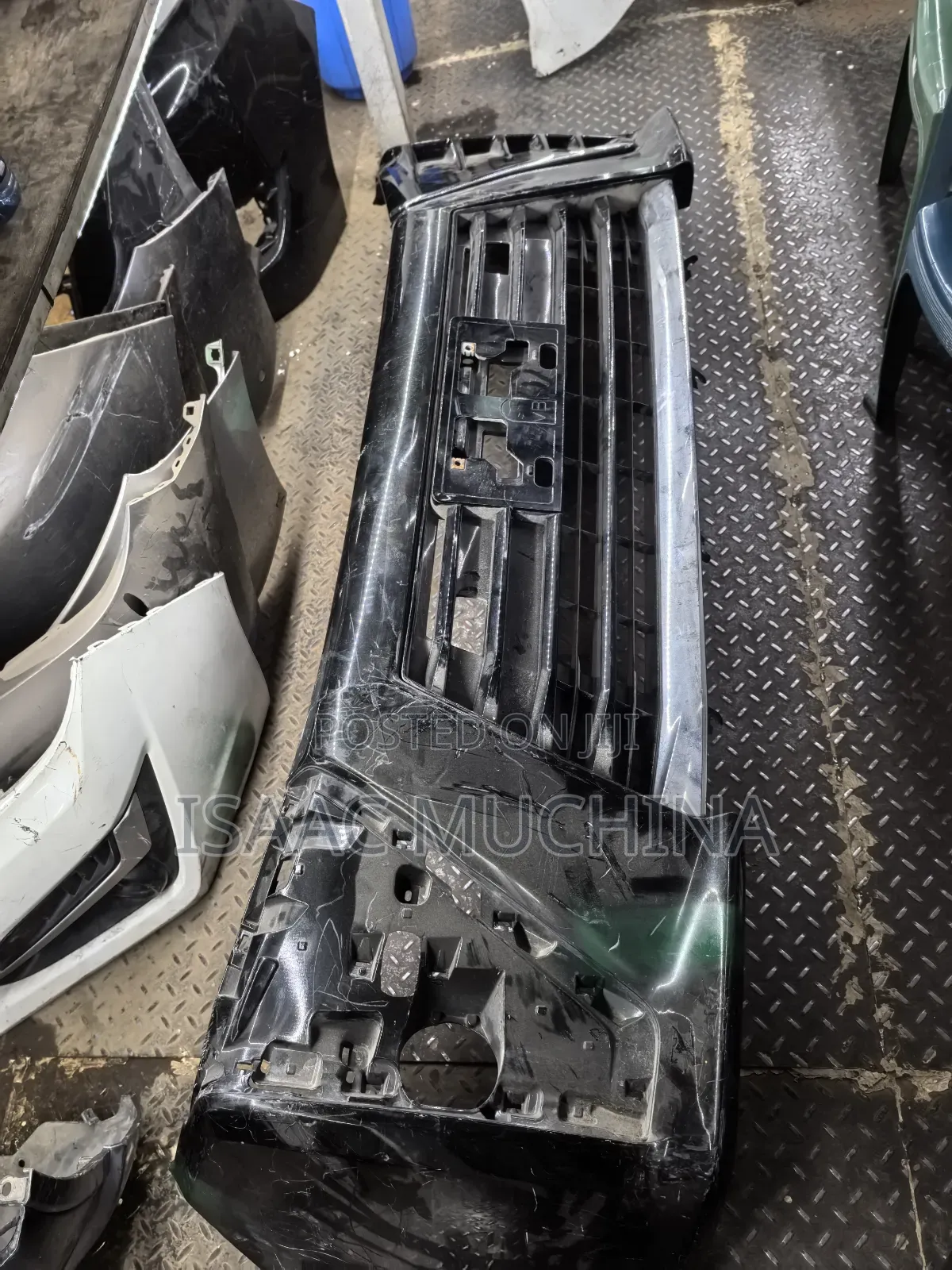 Voxy 2018 Bumper