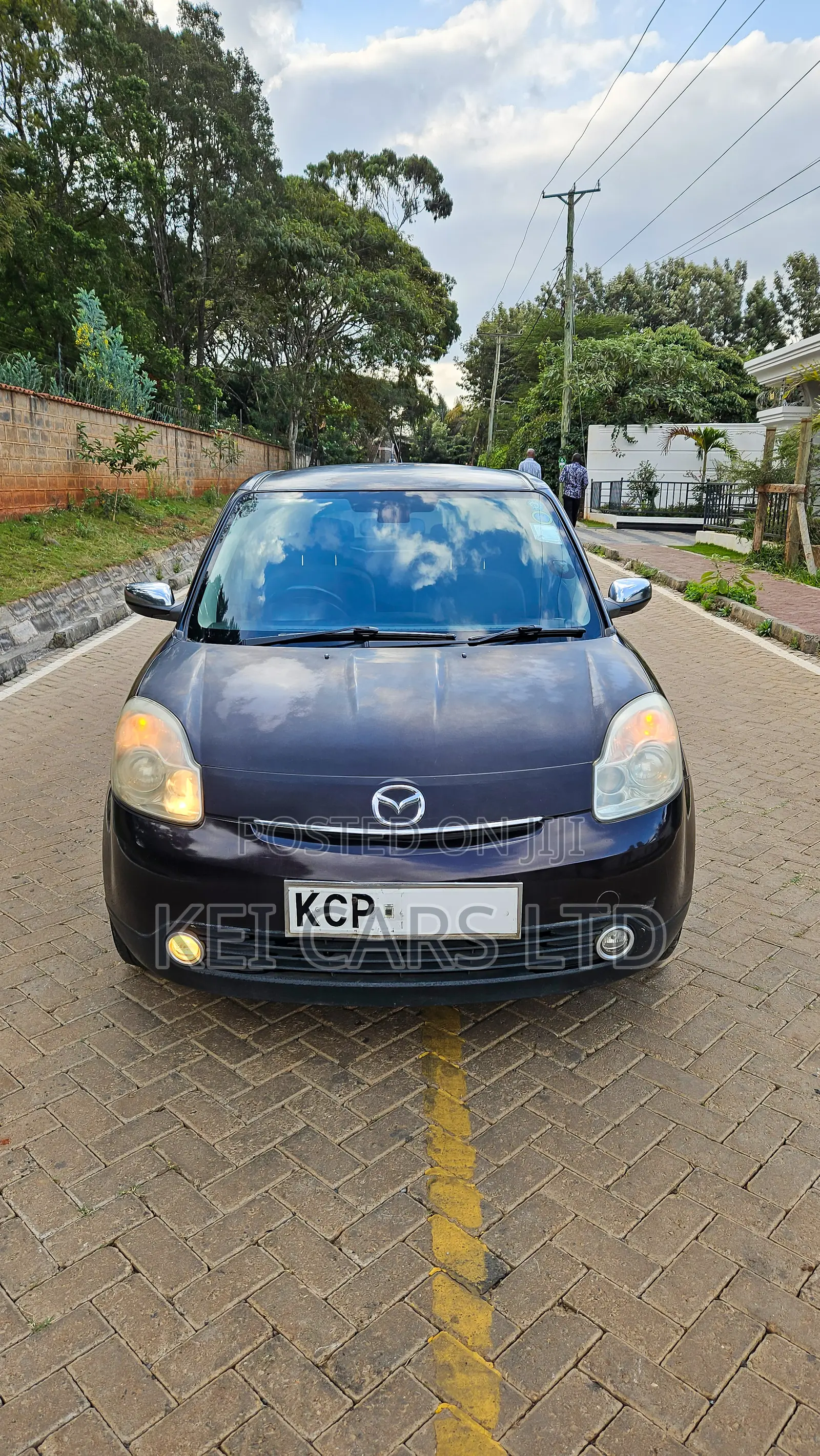 Mazda Verisa 2011 Purple
