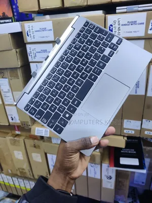Laptop Toshiba Dynabook R634/M 4GB Intel Celeron SSD 60GB