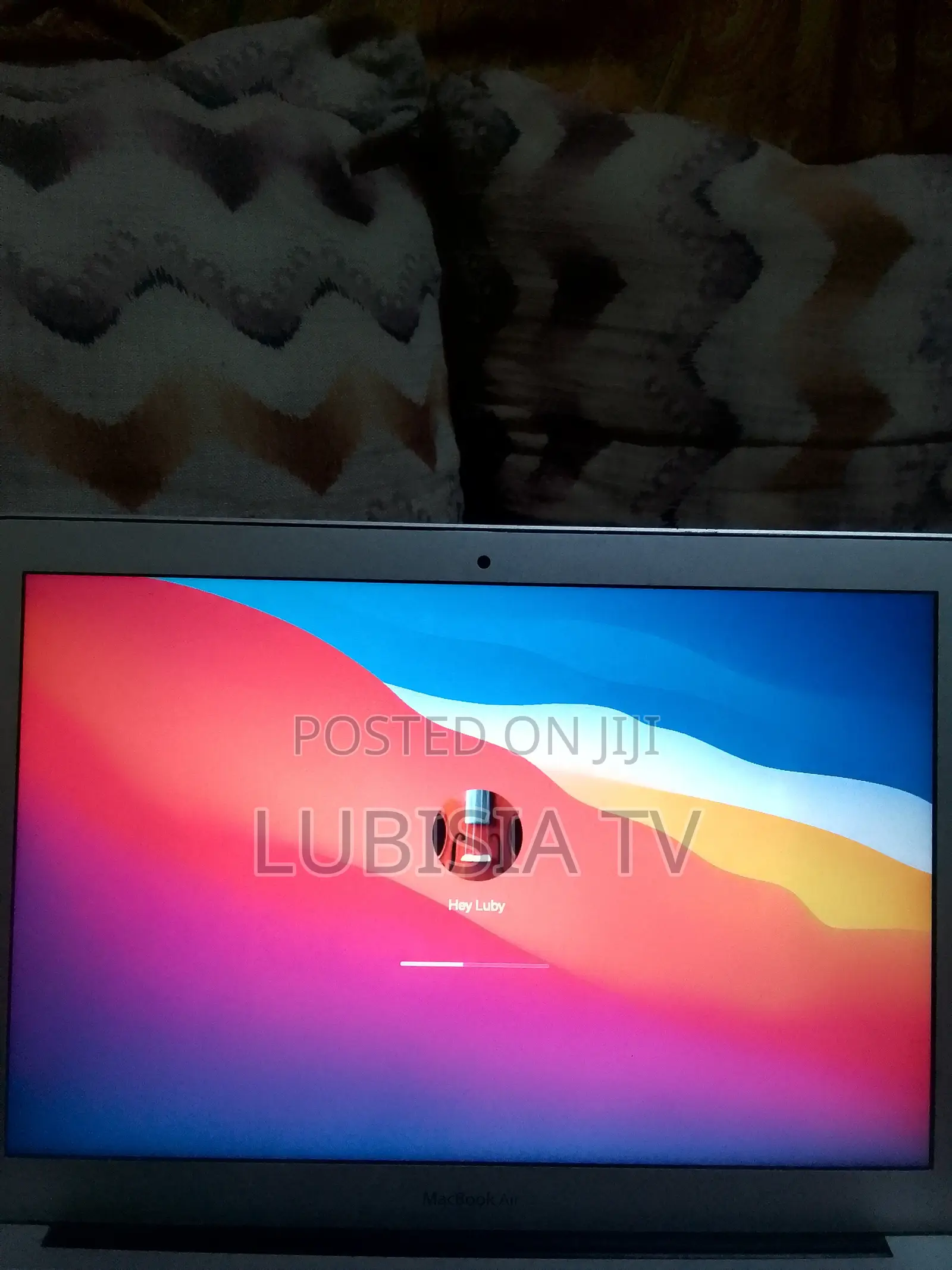 Laptop Apple MacBook Air 4GB Intel Core i5 SSD 512GB
