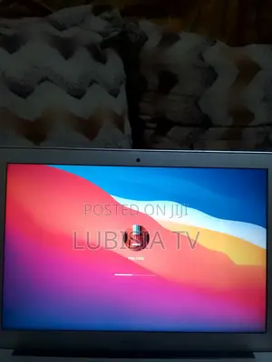 Laptop Apple MacBook Air 4GB Intel Core i5 SSD 512GB