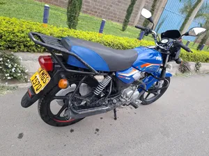 TVS HLX 125 2025 Blue