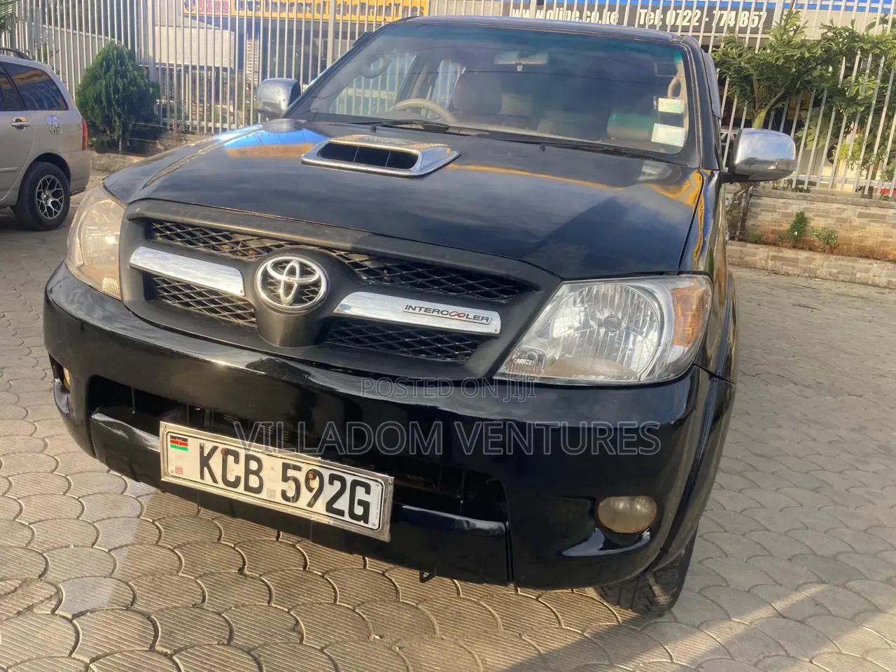 Toyota Hilux 2010 Black