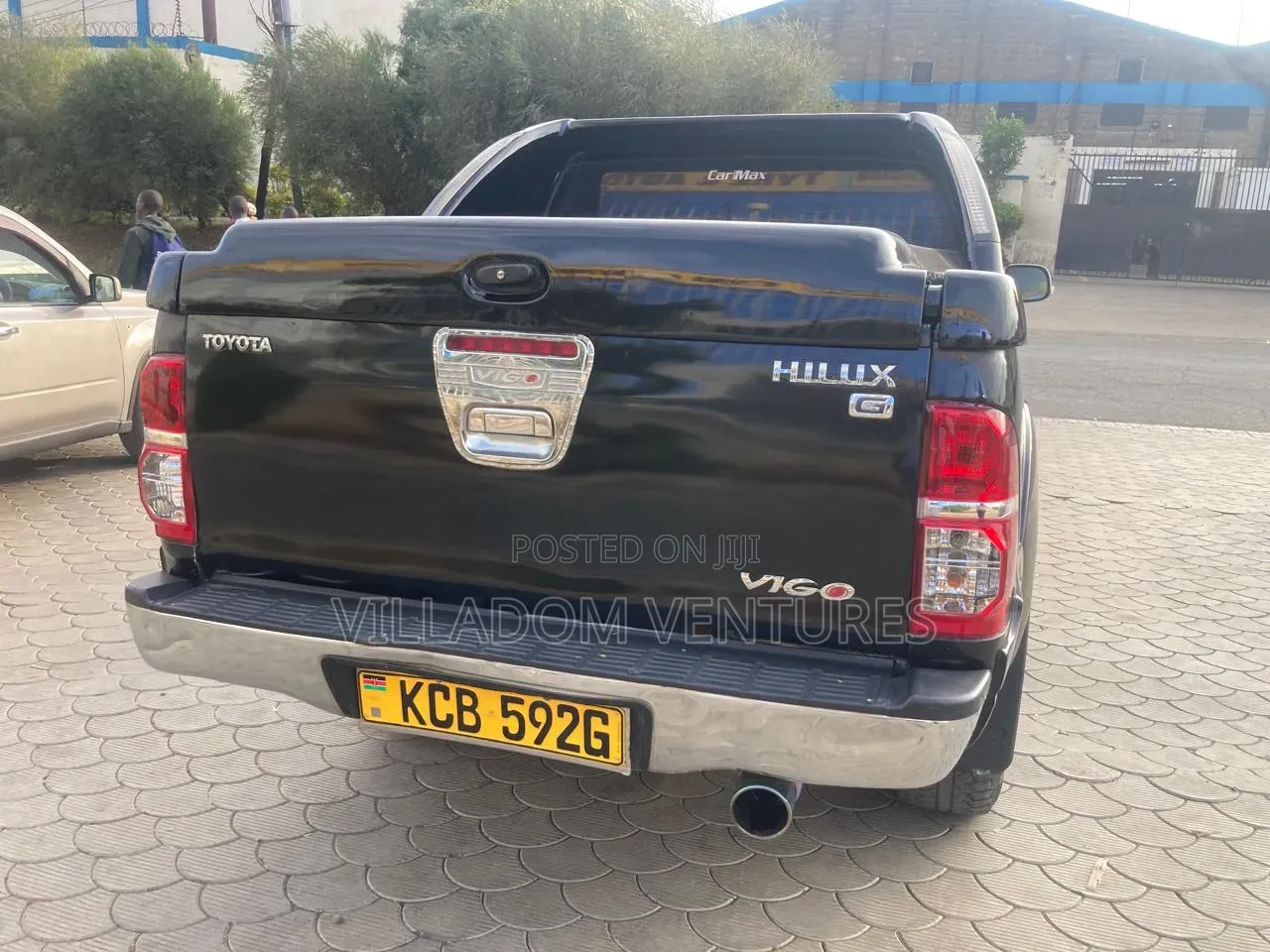 Toyota Hilux 2010 Black