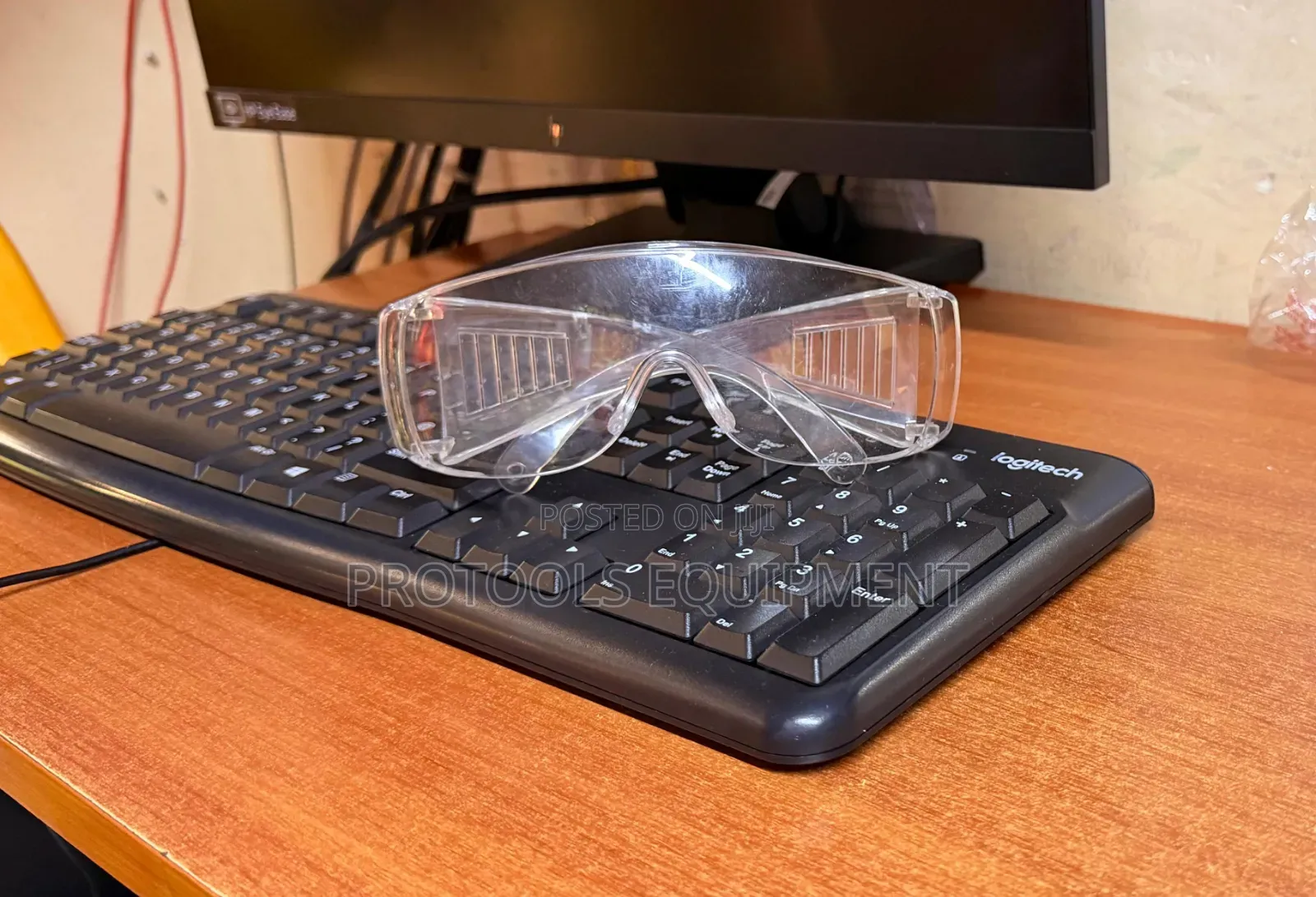 Clear Goggles