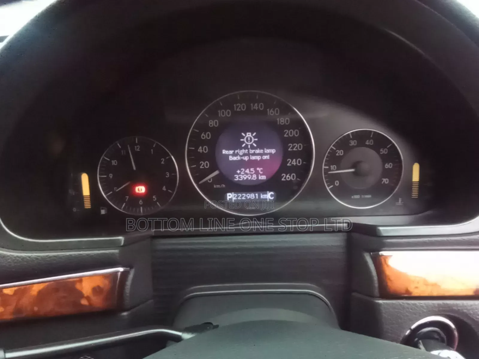 Mercedes-Benz E200 2005 Blue