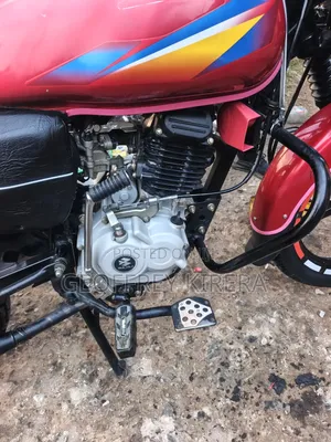 Bajaj Boxer 125 2025 Red