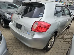 Toyota Auris 2009 Silver