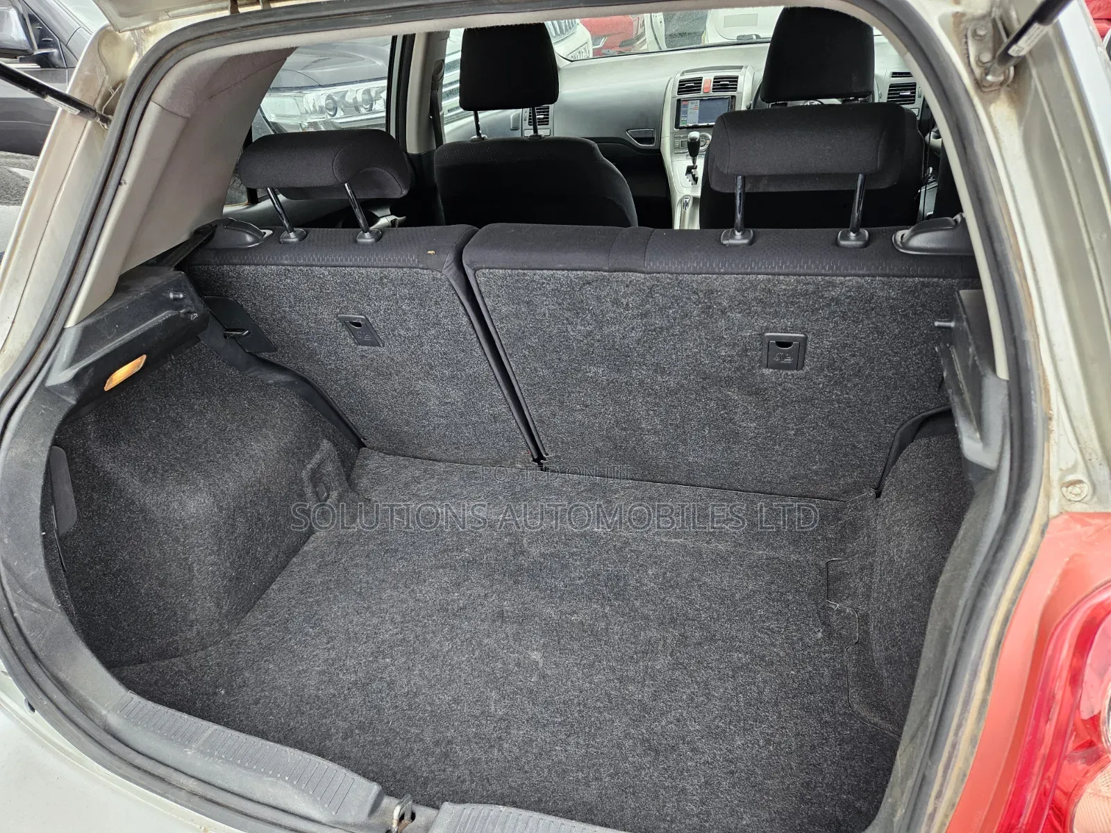 Toyota Auris 2009 Silver