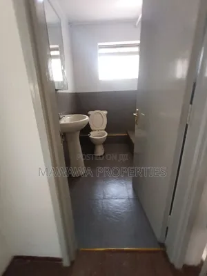 3bdrm Maisonette in Nairobi West, Madaraka for rent