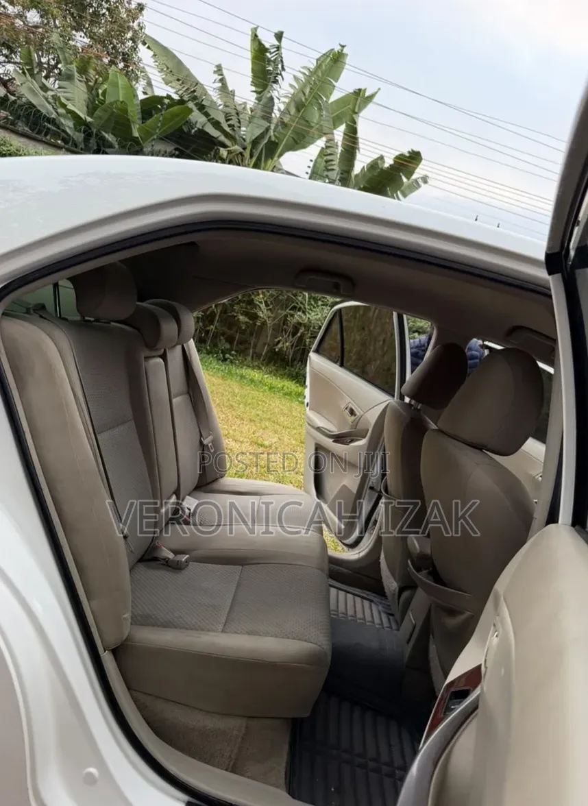 Toyota Premio 2009 White