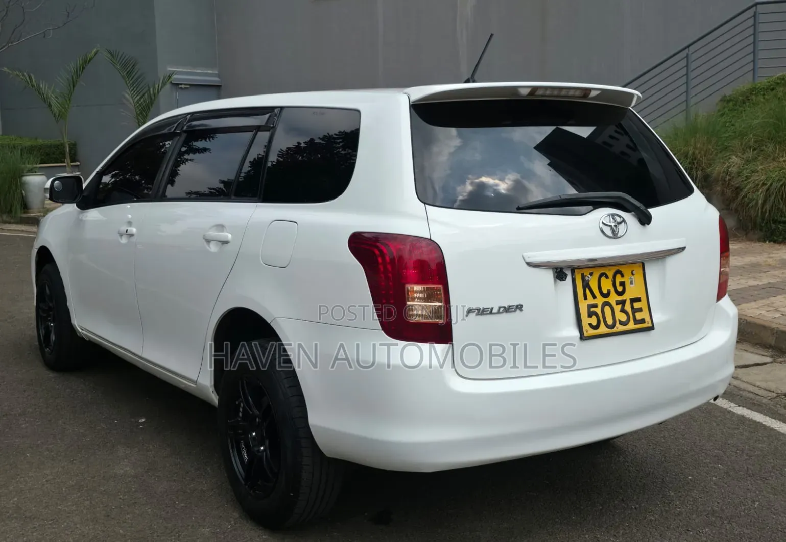 Toyota Corolla Fielder 2009 White