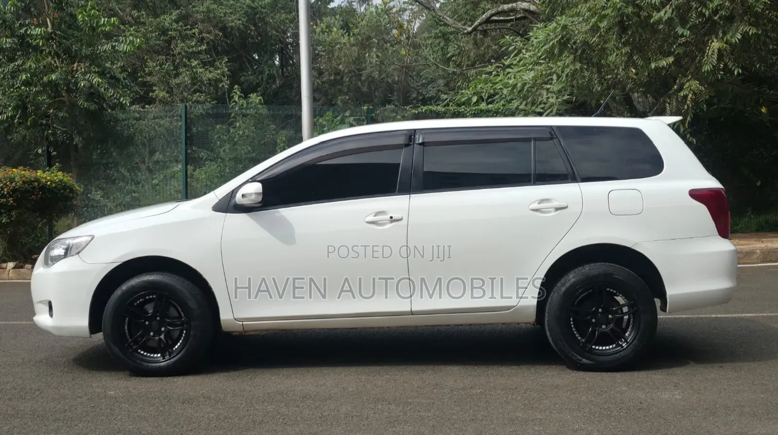 Toyota Corolla Fielder 2009 White