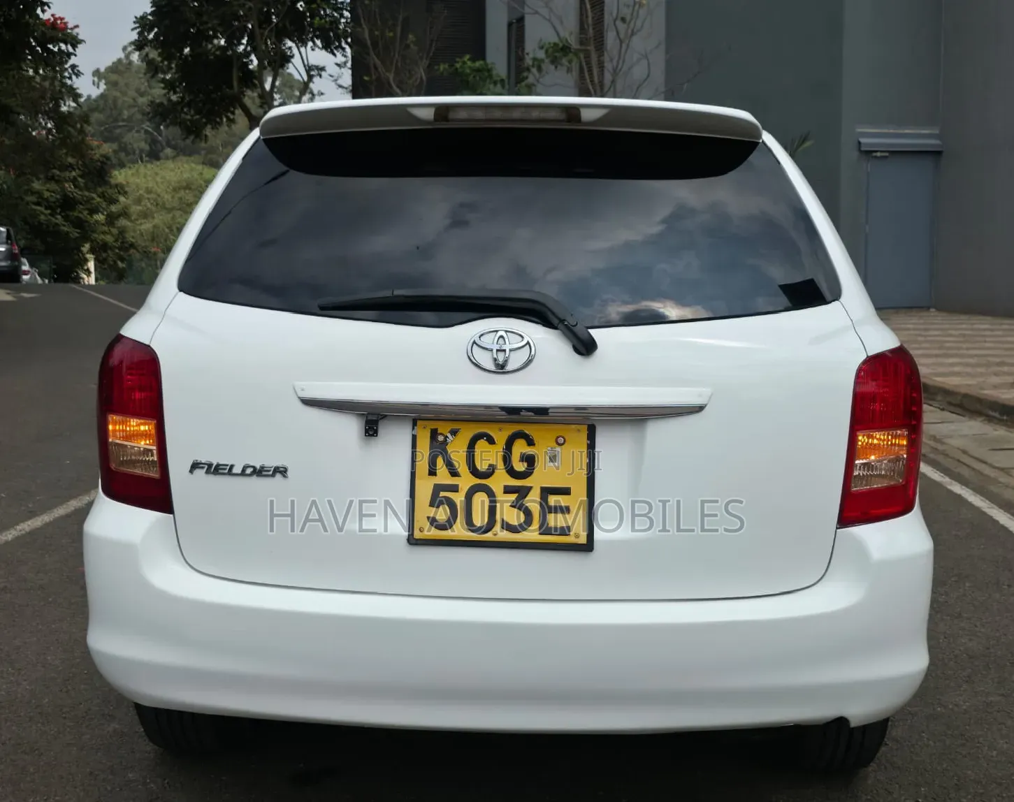 Toyota Corolla Fielder 2009 White