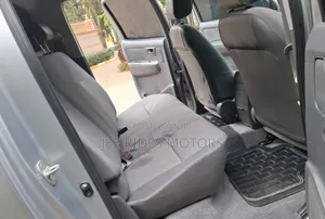 Toyota Hilux 2015 Gray