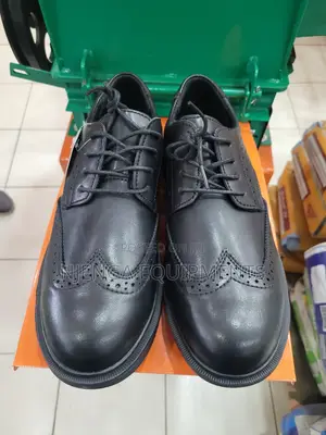 Men's Black Leather Safety Shoes With Steel Toe (Brogue Style)