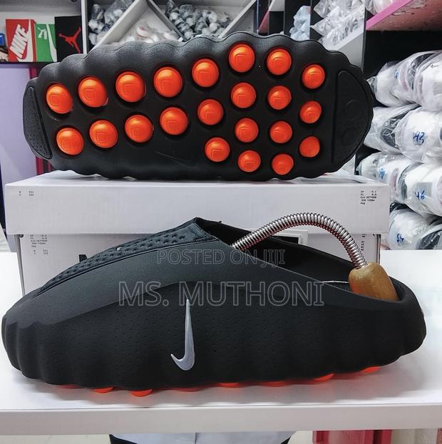 Nike Mind 001 Slides / Pre-Game Mules - thumbnail 3
