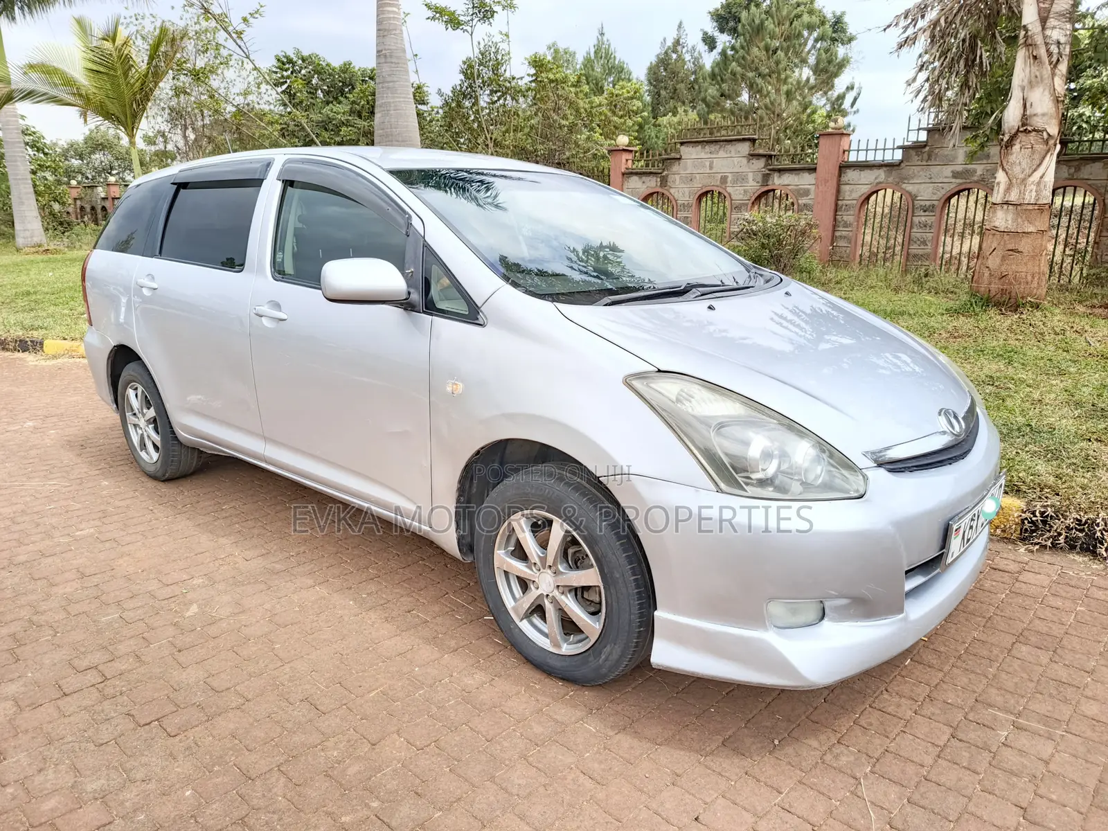 Toyota Wish 2006 Silver