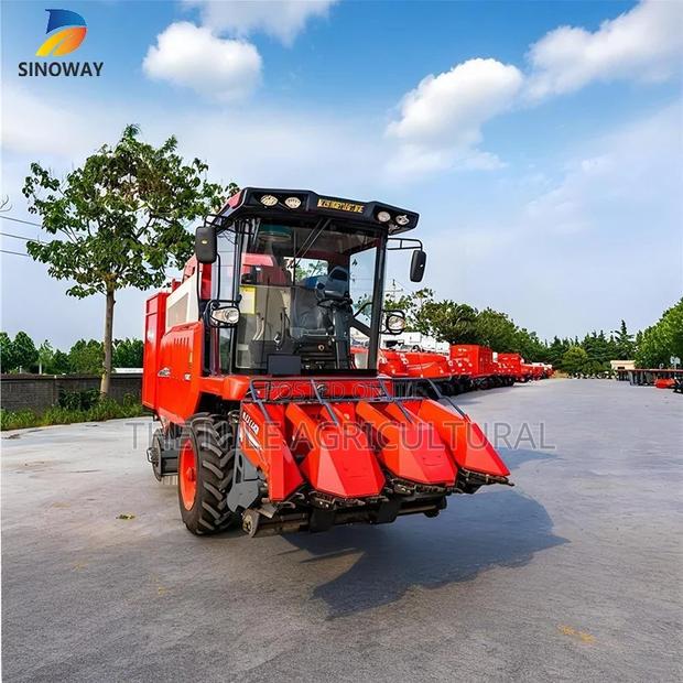China Mini Corn Combine Harvester and Thresher - thumbnail 2